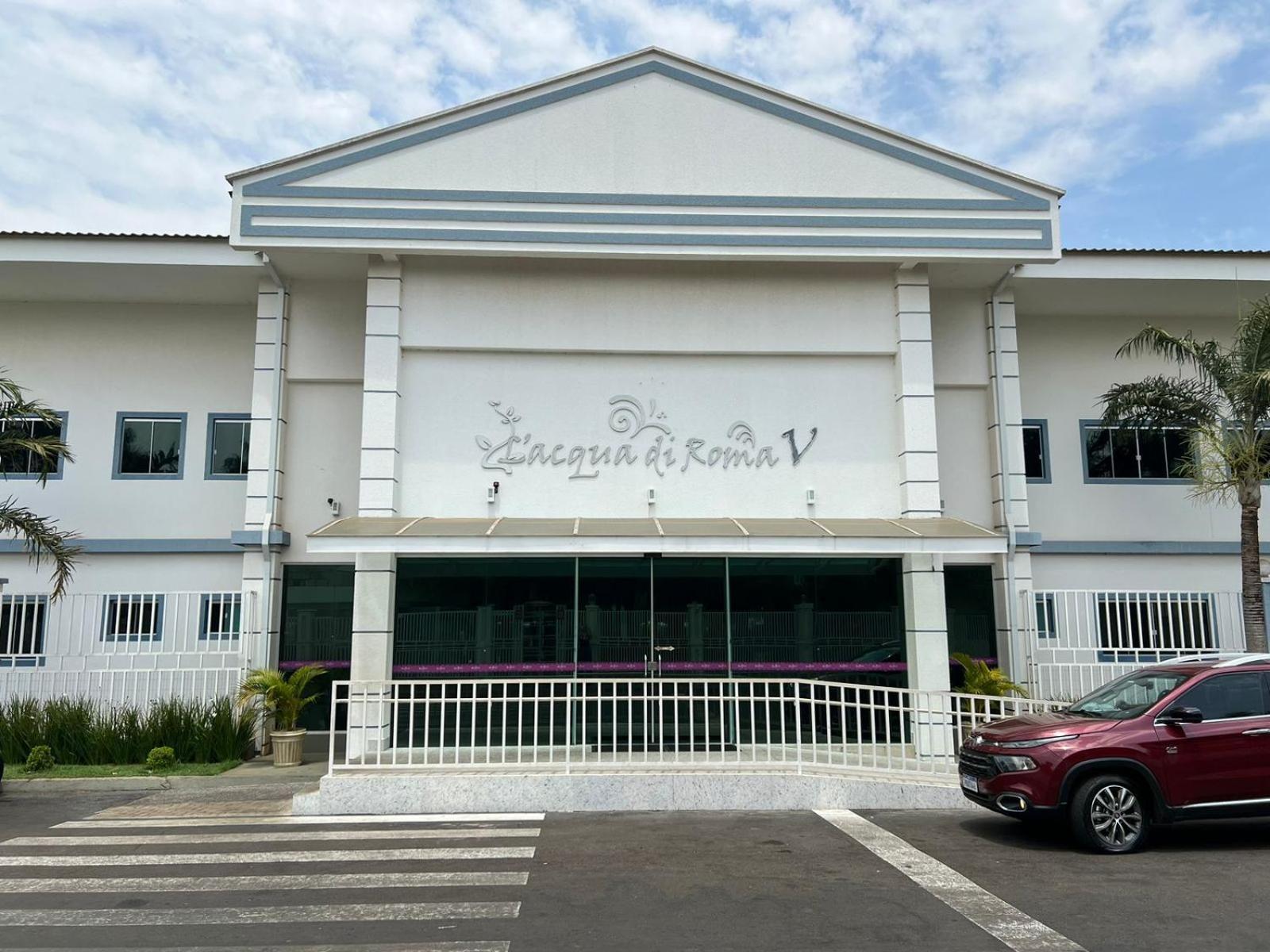 Apto Completo Com Parque Aquatico 24 Horas Lacqua Diroma Caldas Novas Exterior foto
