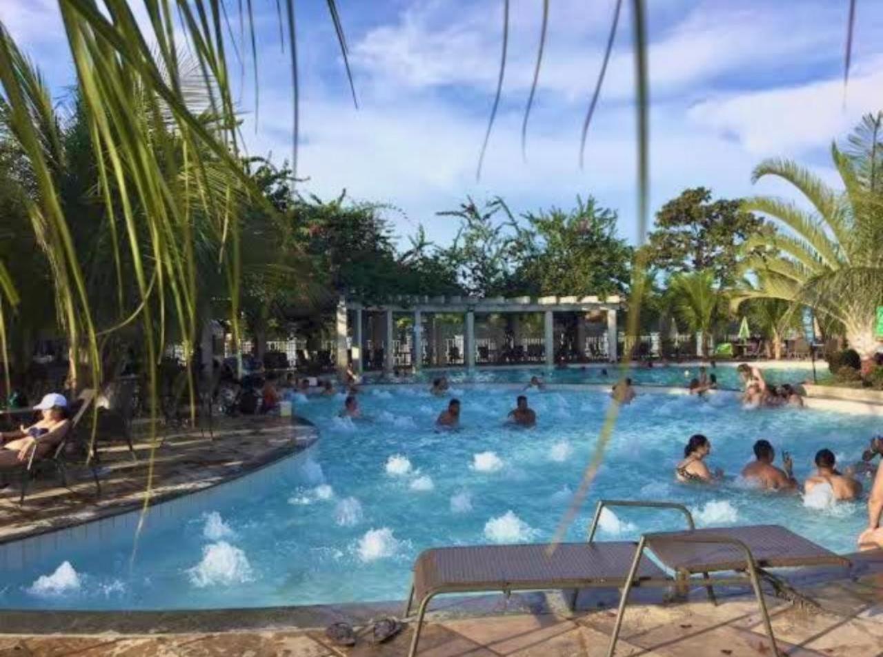Apto Completo Com Parque Aquatico 24 Horas Lacqua Diroma Caldas Novas Exterior foto