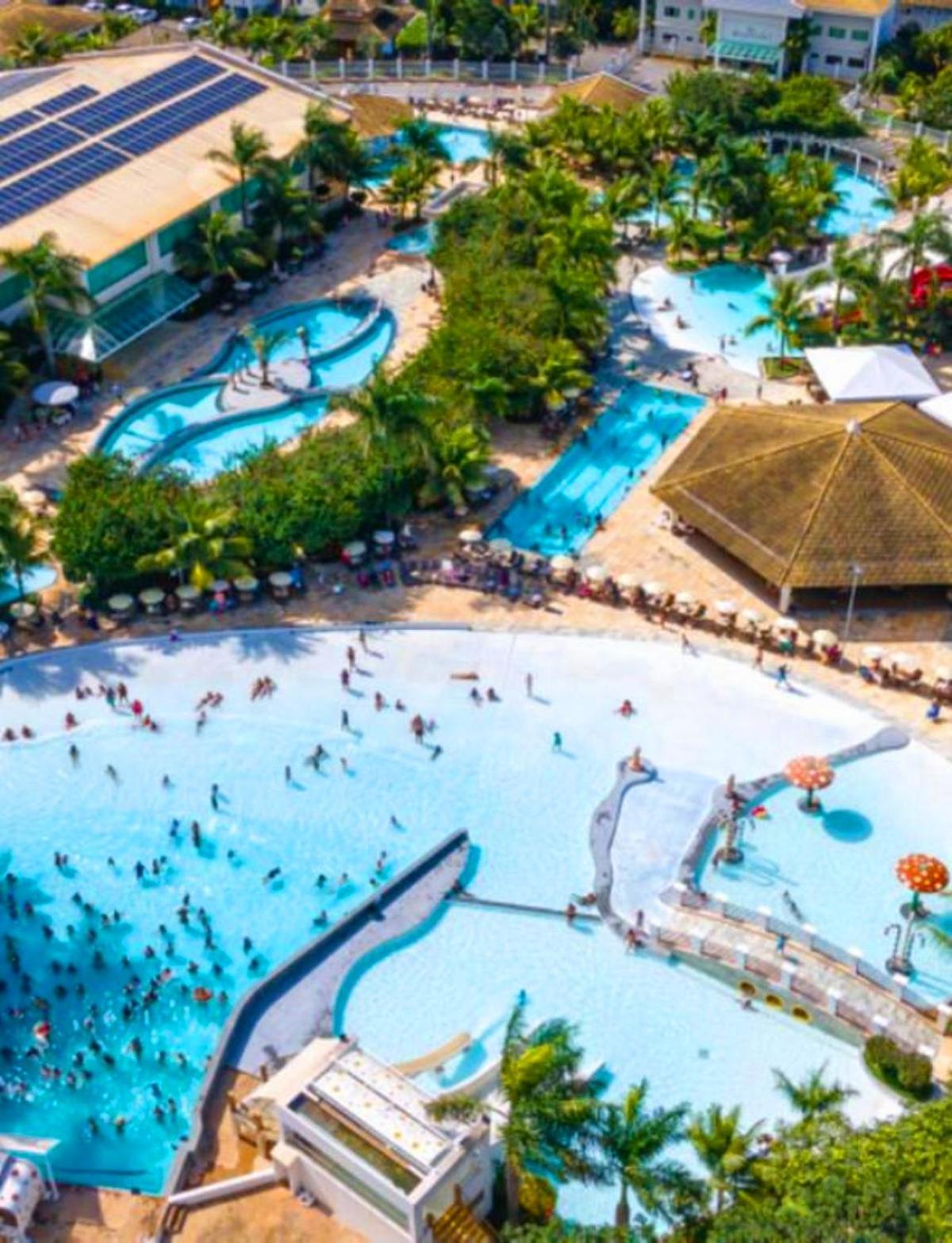 Apto Completo Com Parque Aquatico 24 Horas Lacqua Diroma Caldas Novas Exterior foto